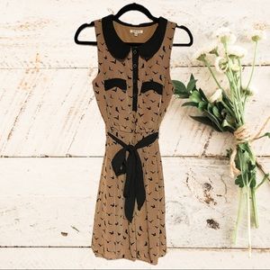 Sleeveless Mod Birdy Print Dress with Peter Pan Collar & Waist Tie - Sz S